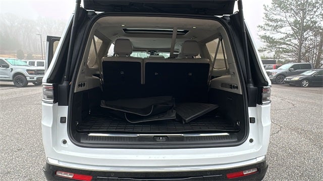 2023 Jeep Grand Wagoneer L Series II