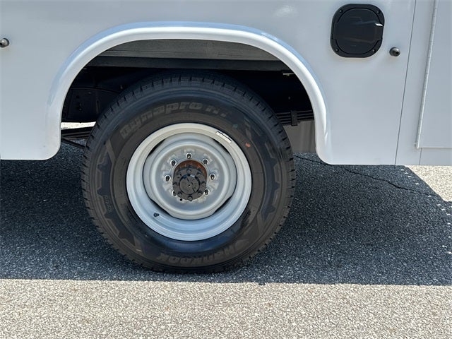 2026 Ford E-350SD Base Cutaway