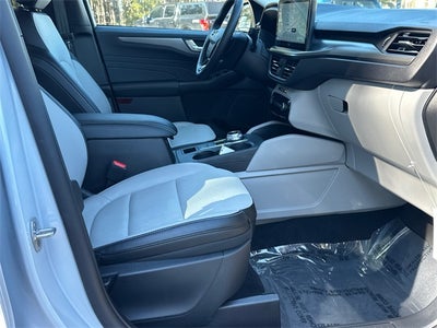 2025 Ford Escape Plug-In Hybrid Base