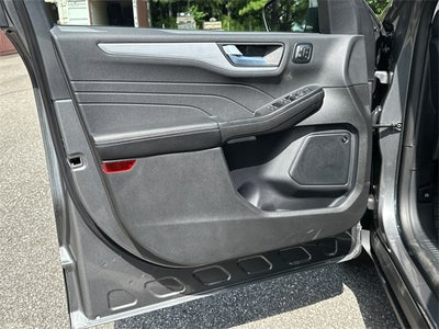 2025 Ford Escape Plug-In Hybrid Base