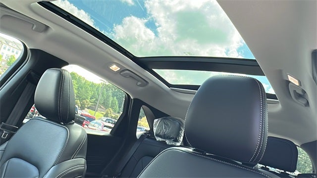 2025 Ford Escape Plug-In Hybrid Base