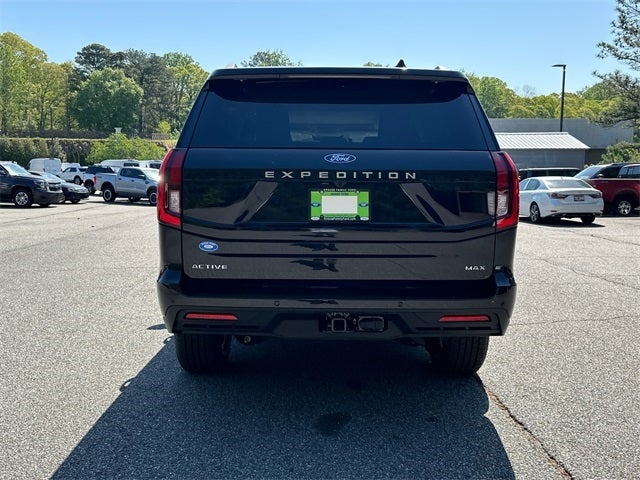 2025 Ford Expedition Max active