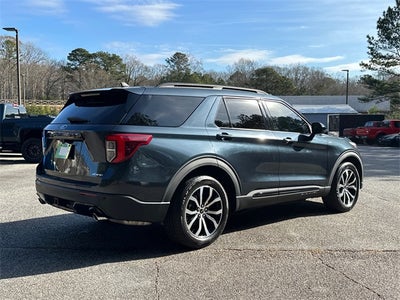 2022 Ford Explorer ST-Line