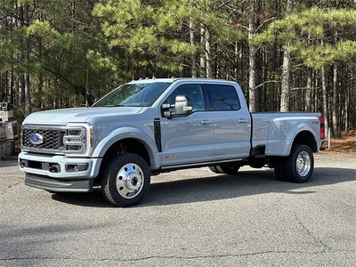2026 Ford F-450SD Platinum DRW