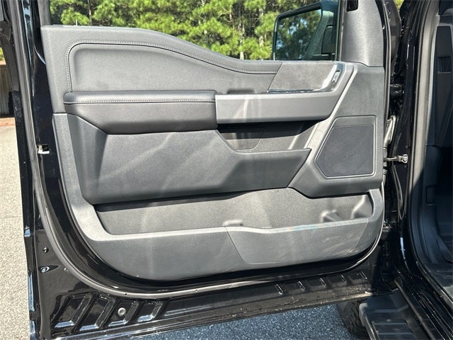 2025 Ford F-150 XLT UPFITTED