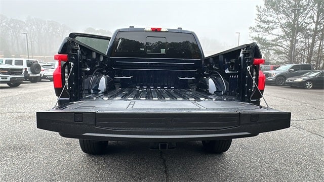 2023 Ford F-150 Lightning Lariat