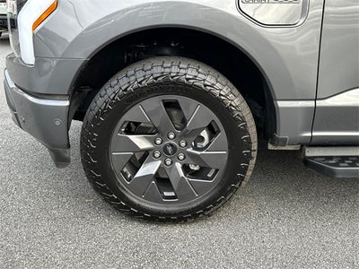 2023 Ford F-150 Lightning Lariat
