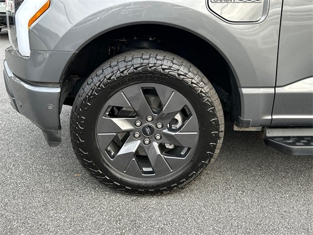 2023 Ford F-150 Lightning Lariat