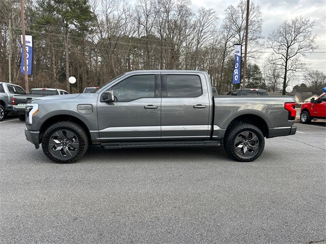 2023 Ford F-150 Lightning Lariat