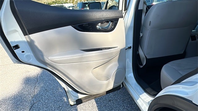 2018 Nissan Rogue Sport SV